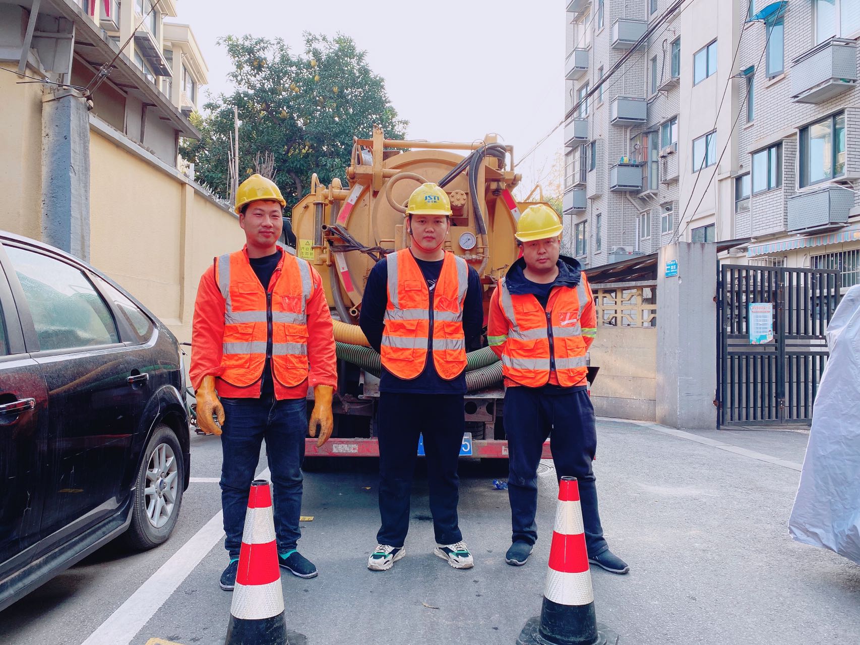 马台街南京某小区管道清淤检测施工